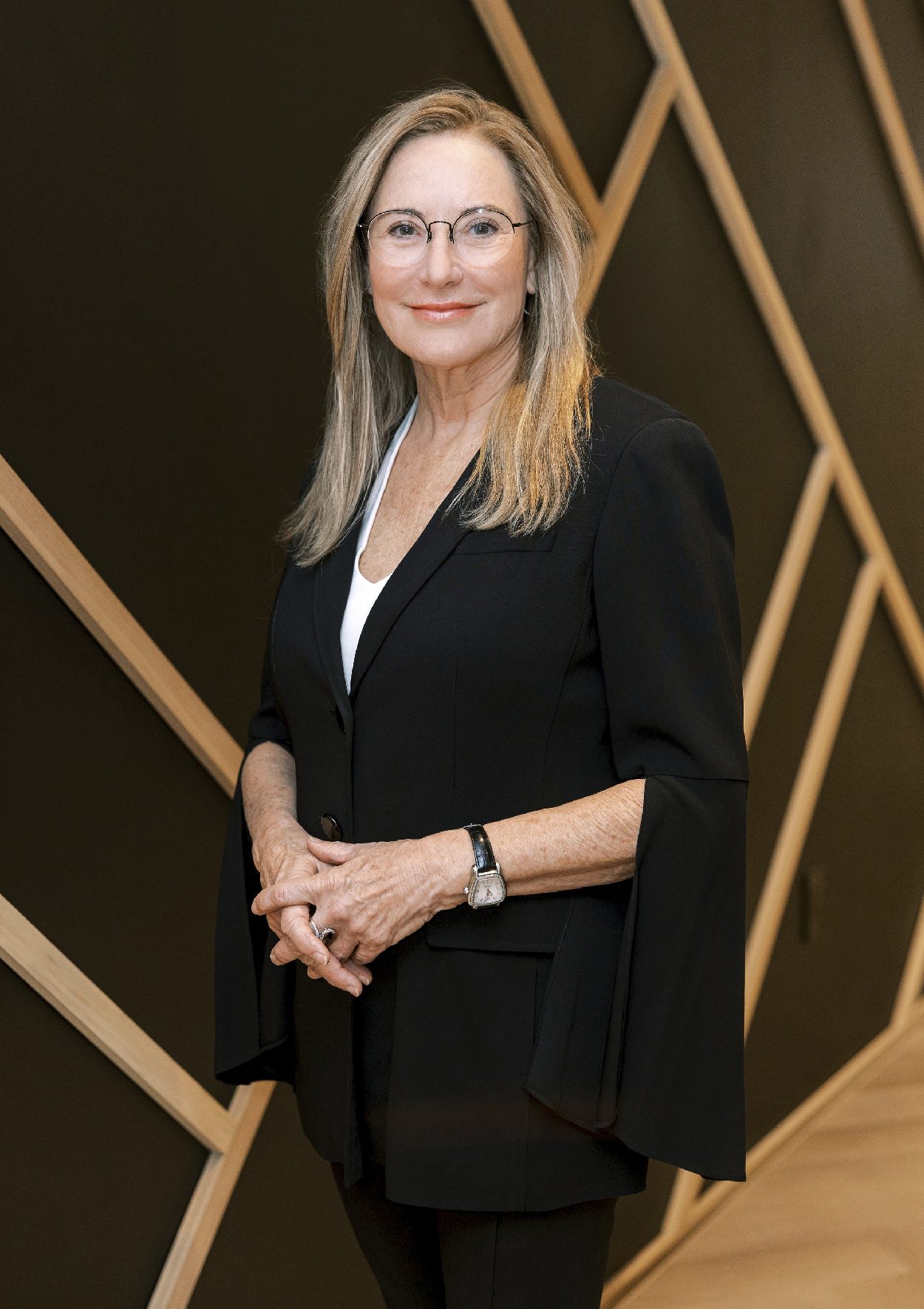 Dr. Kaye Riolo - Ideal Plastic Surgery Dr. Kaye Riolo - Ideal Plastic Surgery